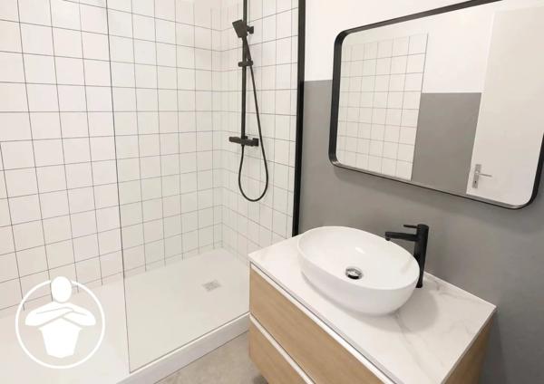 Vente                                                      Appartement
                        
                     4 pièces                      80 m2                     à Agen