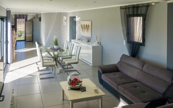 Maison à vendre    4 pièces • 134 m2 Forcalquier