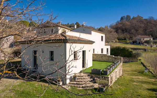 Maison à vendre    4 pièces • 134 m2 Forcalquier