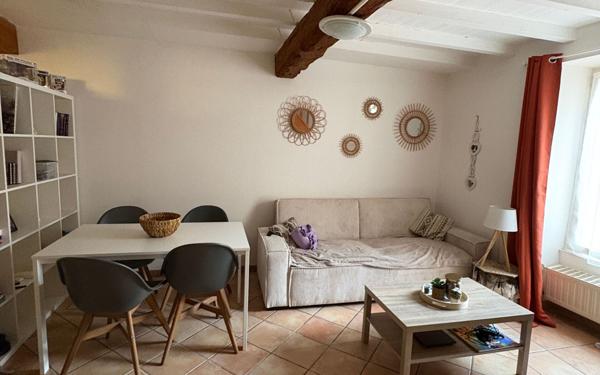 Immeuble à vendre    14 pièces •  Villemoustaussou