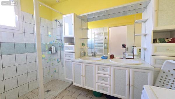 Maison à vendre à Noyal-sur-Vilaine en Ille-et-Vilaine (35530), ref : 019/5457 MCB   
centre ville