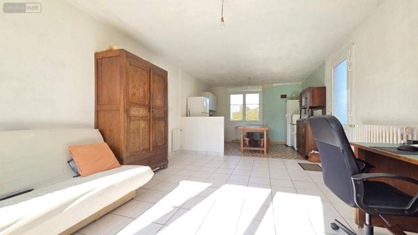 Maison à vendre à Noyal-sur-Vilaine en Ille-et-Vilaine (35530), ref : 019/5457 MCB   
centre ville