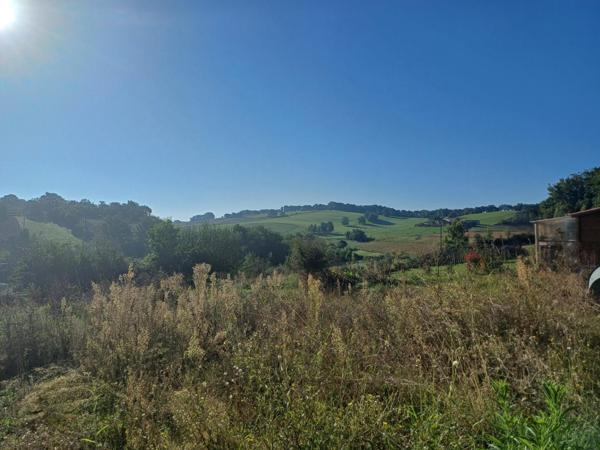 Terrain rare à Carlus