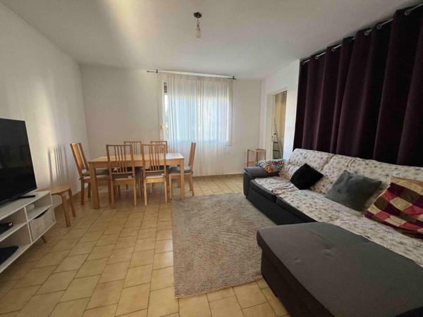 Moulin à Vent Appartement de type t5 en rez-de-chaussée, terrasse couverte.