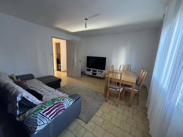 Moulin à Vent Appartement de type t5 en rez-de-chaussée, terrasse couverte.