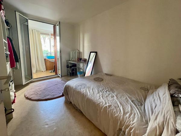 Moulin à Vent Appartement de type t5 en rez-de-chaussée, terrasse couverte.