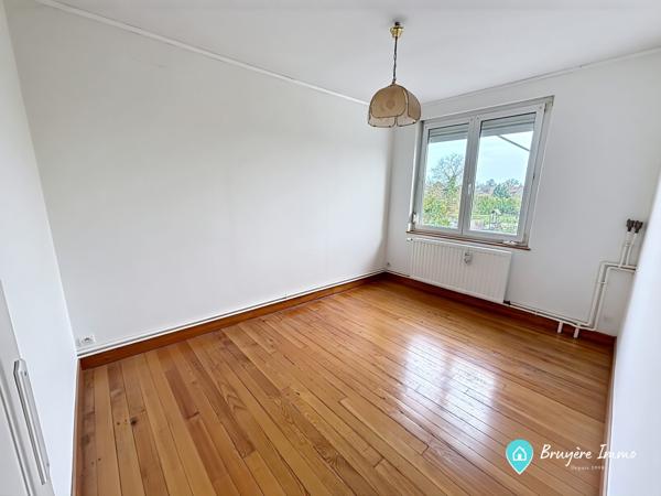 Maison mitoyenne 1 côté à vendre, 8 pièces - Hirson 02500