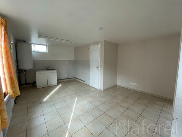 Location appartement près de Conches-en-Ouche - 1 pièce(s) - 27 m² - 330 € par mois