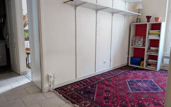 Appartement à vendre    5 pièces • 76,85 m2 Paris 11