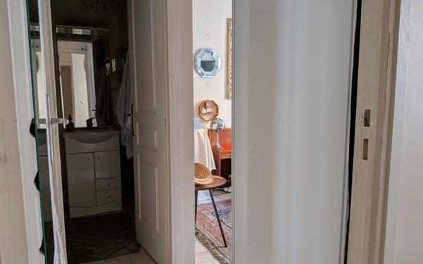 Appartement à vendre    5 pièces • 76,85 m2 Paris 11