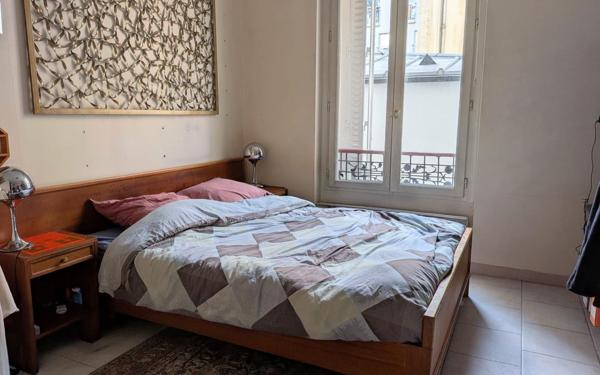 Appartement à vendre    5 pièces • 76,85 m2 Paris 11