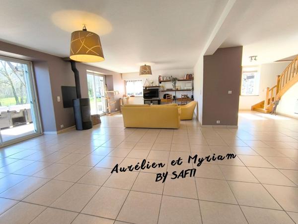 Maison de caractère entièrement rénovée – 210 m²