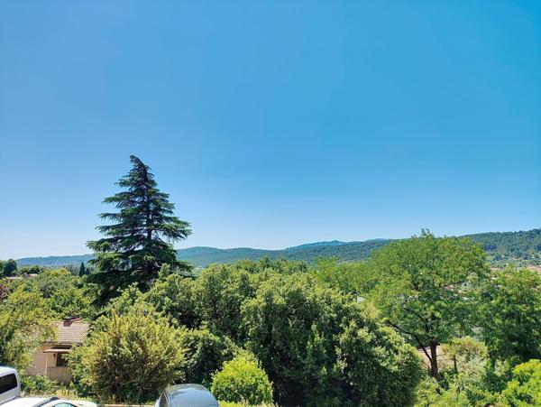 A SAISIR appartement avec ascensseur au coeur de AUBENAS