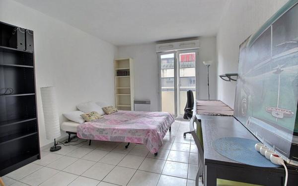 Appartement à vendre    1 pièce • 24 m2 Marseille 5
