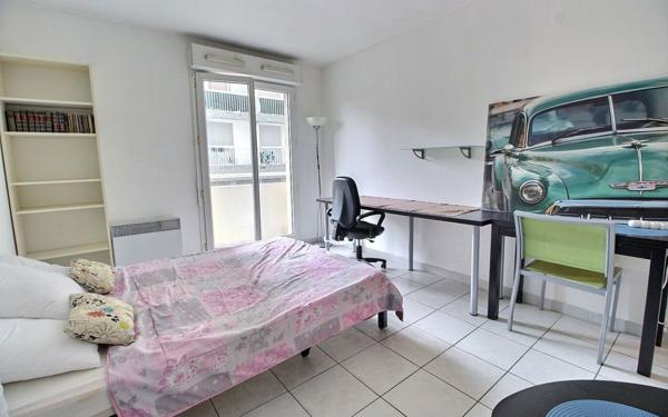 Appartement à vendre    1 pièce • 24 m2 Marseille 5