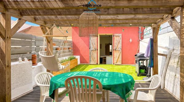 Dpt Lot et Garonne (47), à vendre FUMEL maison de ville P6 de 130 m² - Parcelle de 135m²