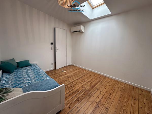 Dpt Lot et Garonne (47), à vendre FUMEL maison de ville P6 de 130 m² - Parcelle de 135m²