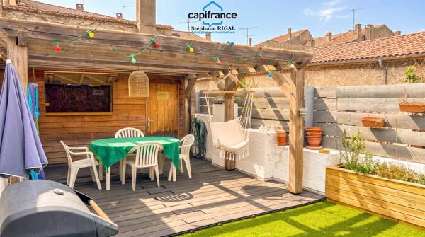 Dpt Lot et Garonne (47), à vendre FUMEL maison de ville P6 de 130 m² - Parcelle de 135m²