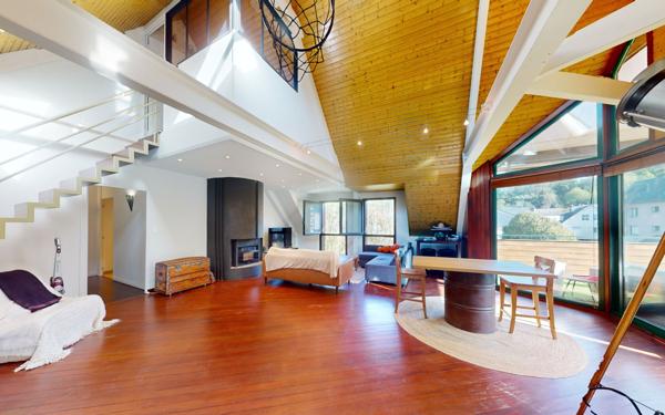 Appartement à louer    4 pièces • 156,28 m2 Le Monastère