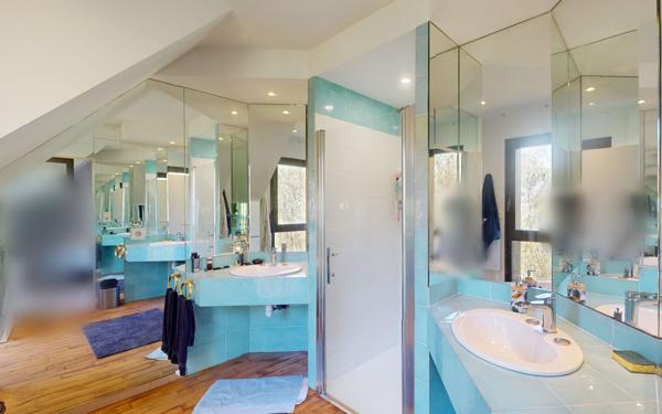 Appartement à louer    4 pièces • 156,28 m2 Le Monastère