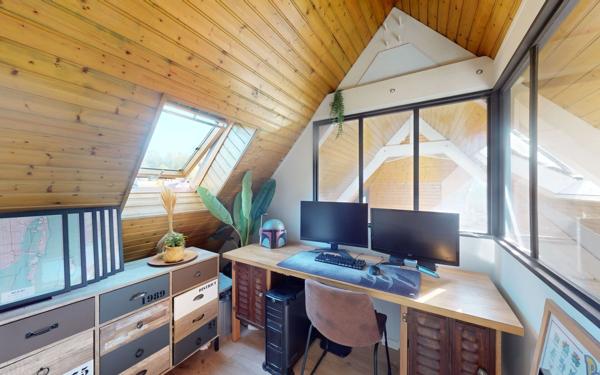 Appartement à louer    4 pièces • 156,28 m2 Le Monastère