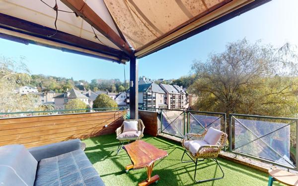 Appartement à louer    4 pièces • 156,28 m2 Le Monastère