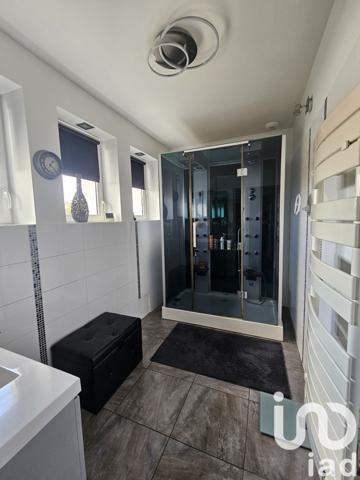 Maison de ville 5 pièces de 147 m² à Soyaux (16800)