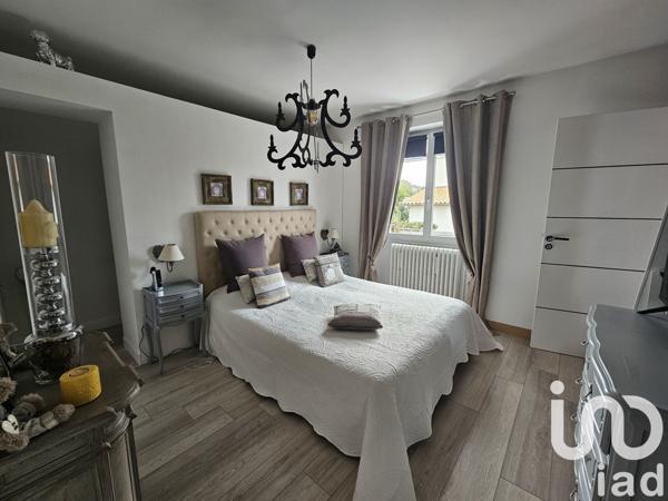 Maison de ville 5 pièces de 147 m² à Soyaux (16800)