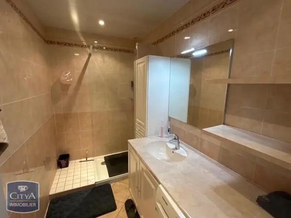 Maison à louer 4 pièces 93.7m²