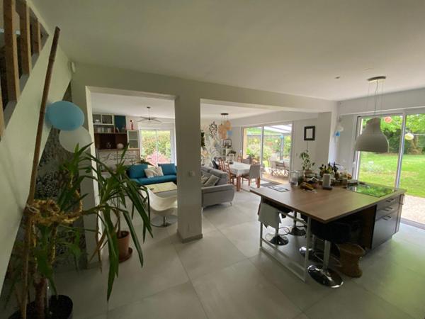 Propriété à L'Huisserie