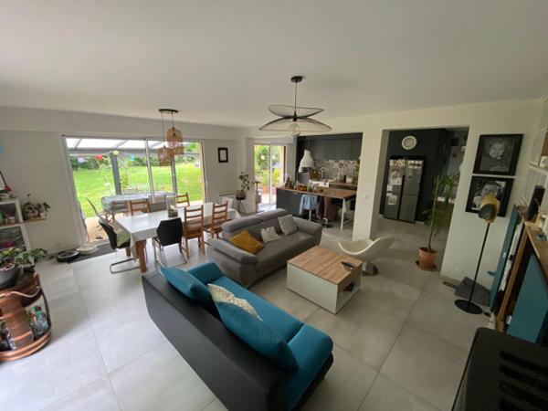 Propriété à L'Huisserie