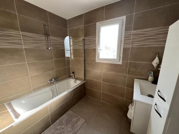 Maison individuelle de Type T4 (jardin et garage)