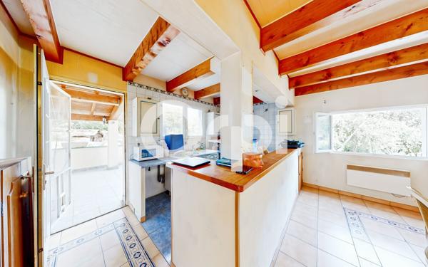 Maison à vendre    7 pièces •  Labeaume