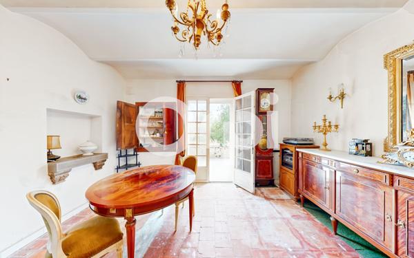 Maison à vendre    7 pièces •  Labeaume