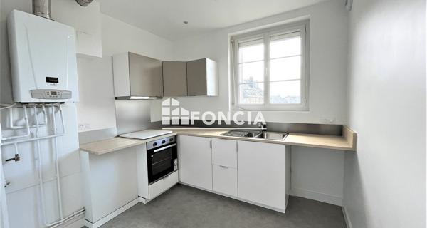 Location Appartement 4 pièces 70 m² - Flers 61100