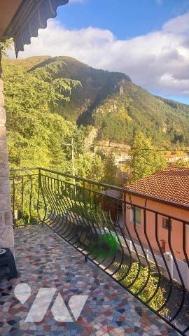 Maison T4 de 86 m2 avec garage et jardin clos cœur de village et soleil