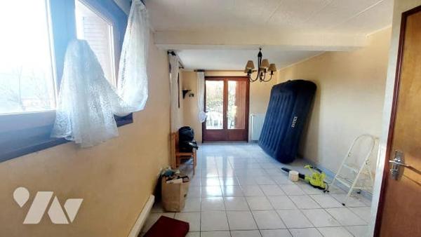 Maison T4 de 86 m2 avec garage et jardin clos cœur de village et soleil