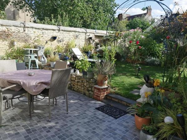 ST PIERRE/DIVES-MAISON EN PARFAIT ETAT