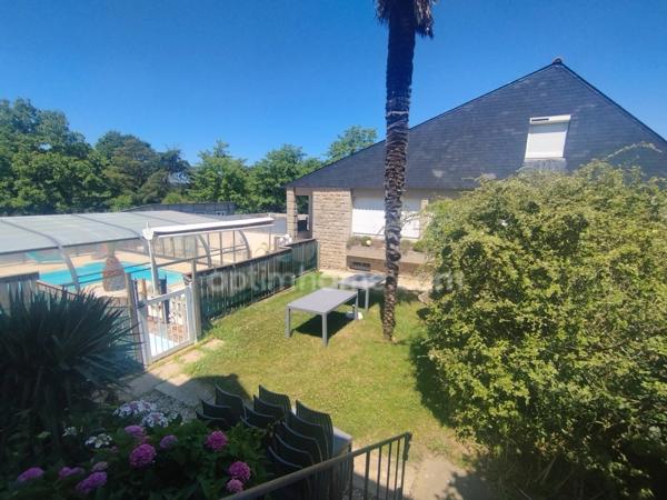 Ensemble immobilier avec bar-restaurant, gîtes et piscine – fort potentiel touristique Proche de DINAN (22)