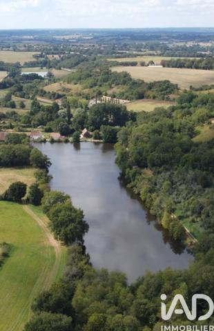 Maison à vendre 5 pièces 140 m² Saint-Jeanvrin