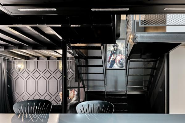 LYON 7 GERLAND. Un loft de caractère de 226m2- Ancien studio de danse réhabilité