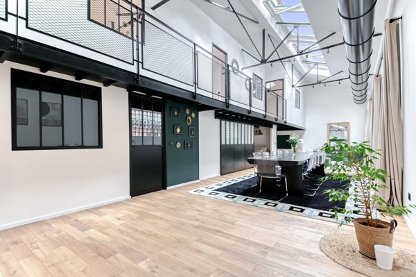 LYON 7 GERLAND. Un loft de caractère de 226m2- Ancien studio de danse réhabilité