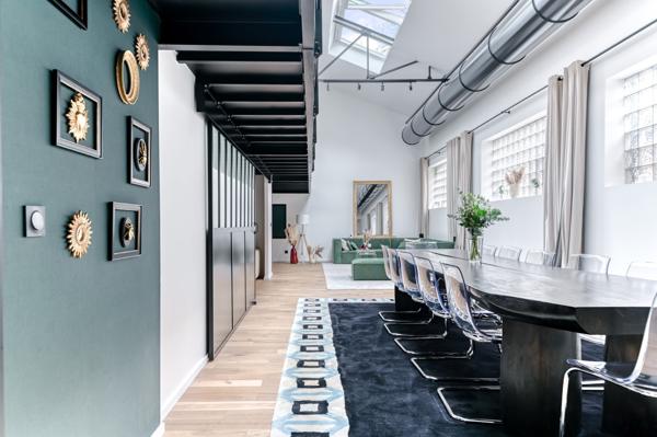 LYON 7 GERLAND. Un loft de caractère de 226m2- Ancien studio de danse réhabilité