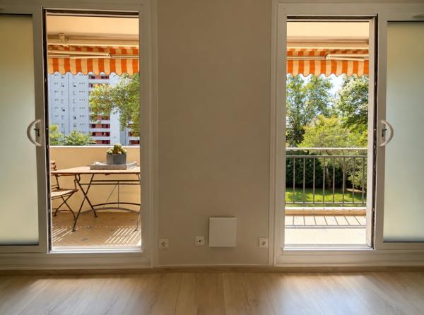 TOTEM - TOLSTOÏ - T3 rénové avec balcon, vue jardin et stationnement Villeurbanne (69100)