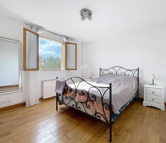 Maison à vendre €655 000 ** - Référence 877