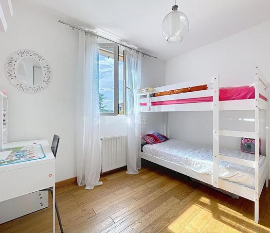 Maison à vendre €655 000 ** - Référence 877