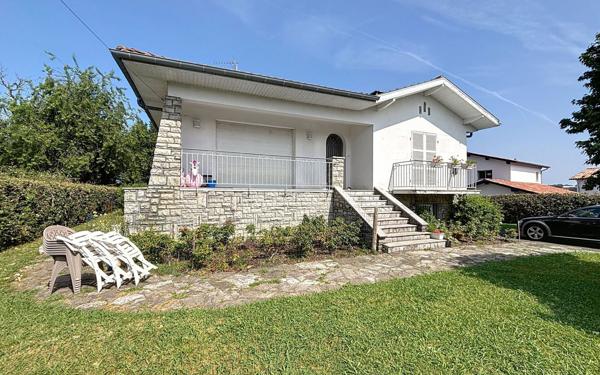 Maison à vendre    7 pièces •  Anglet