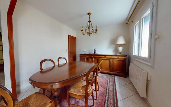 Maison à vendre    5 pièces •  Carquefou