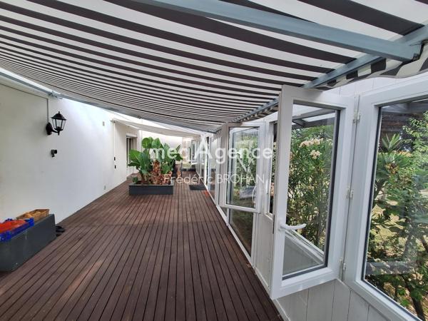 Maison à FONTENAY-LE-COMTE, 85200 - 6 pièces 174m²