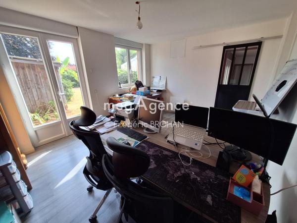 Maison à FONTENAY-LE-COMTE, 85200 - 6 pièces 174m²